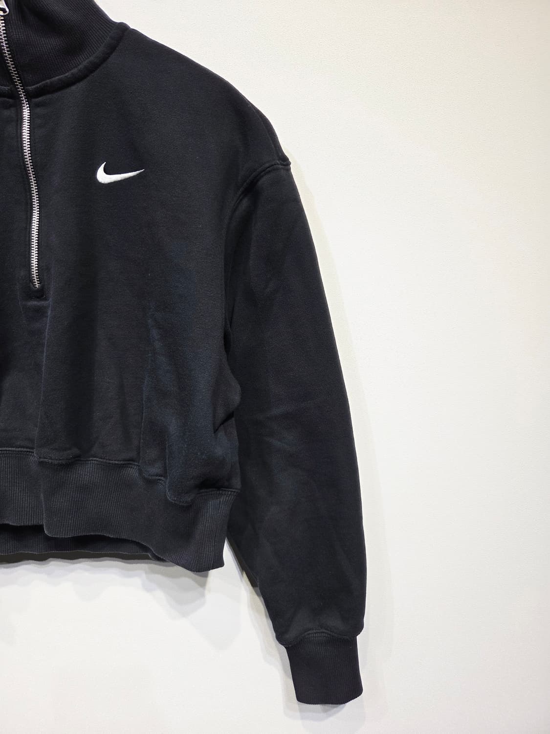 나이키 블랙 하프집업 크롭 맨투맨_S 상품이미지4