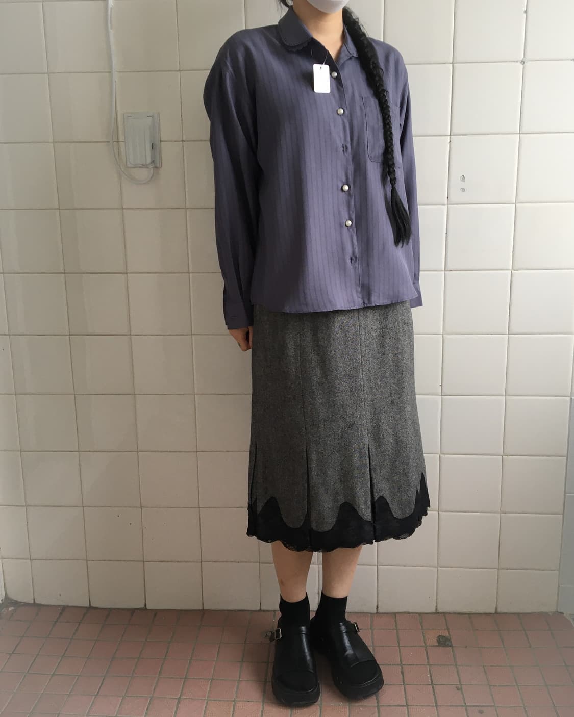 Lace trimming woolen pleats midi skirt 상품이미지3