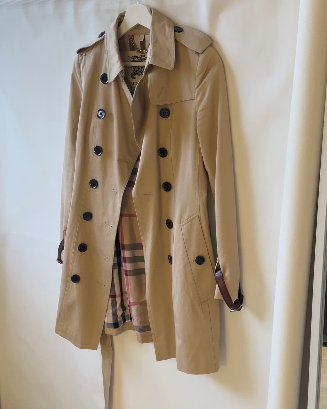 [BURBERRY] double breasted belted trench 상품이미지7