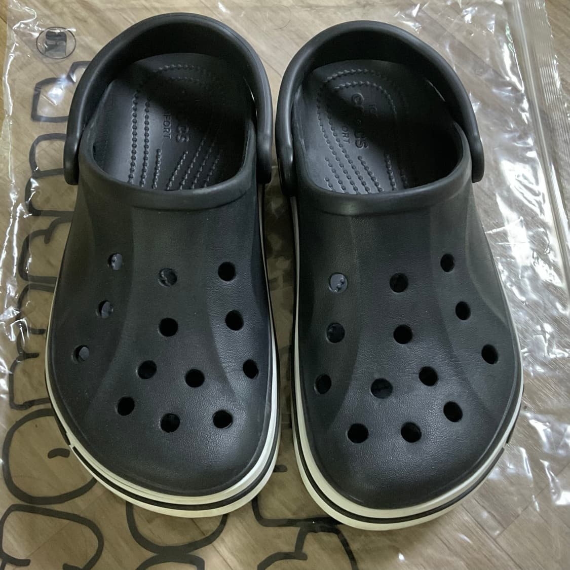 크록스 남여공용 바야밴드 클로그 블랙 상품이미지4