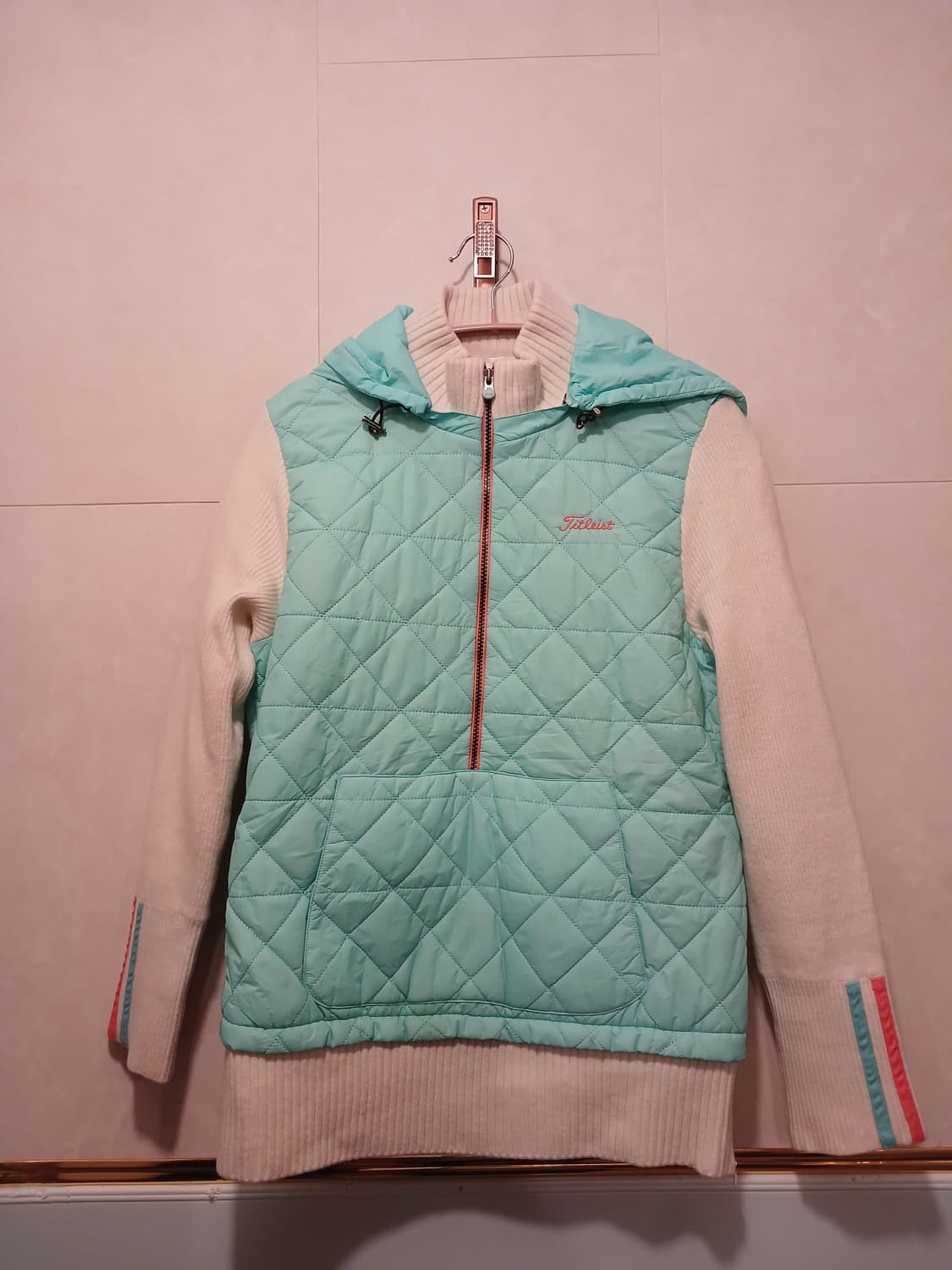 타이틀리스트 정품 여성 모직 후드 반집업티 L (95) 사이즈 상품이미지1