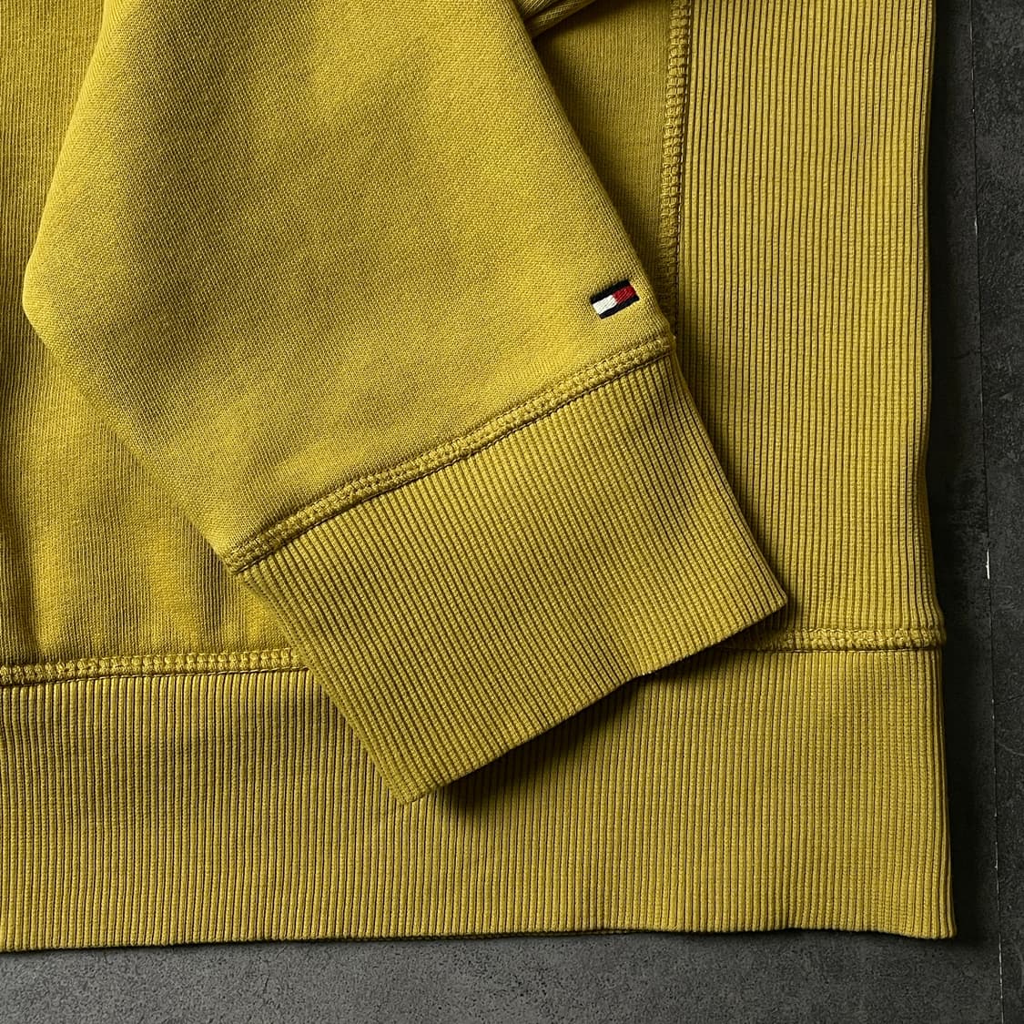 TOMMY HILFIGER 토미힐피거 머스타드 기모 후드티 A00547 상품이미지4