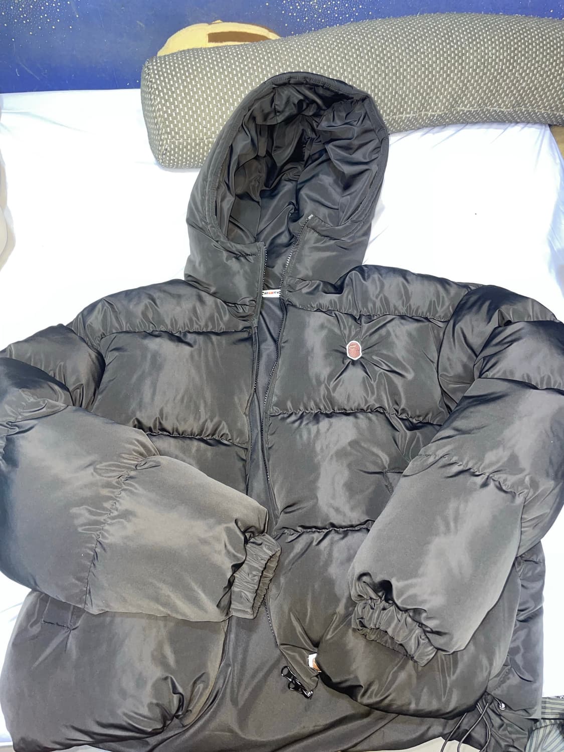 베이프 패딩 팝니다 상품이미지1