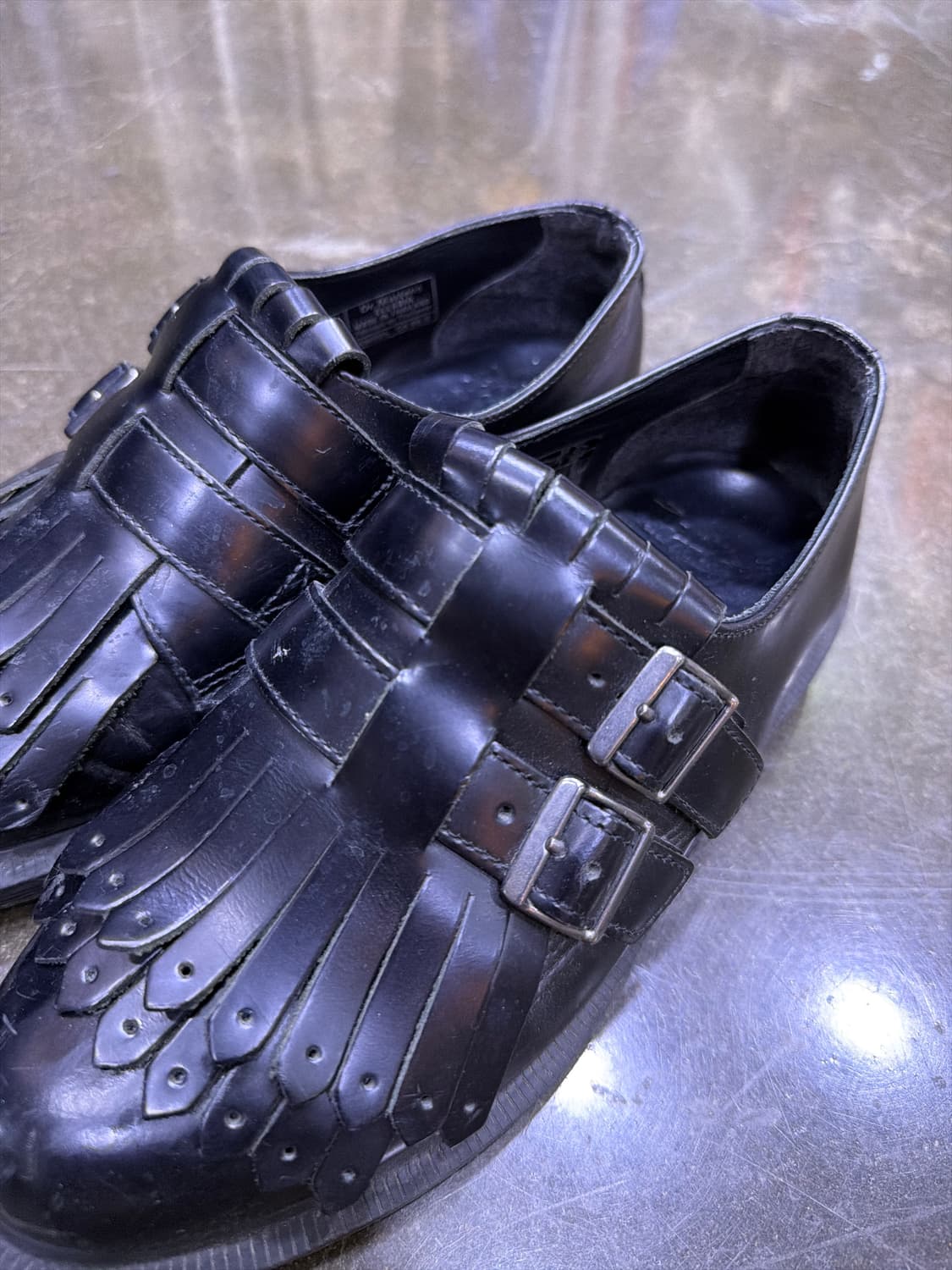 닥터마틴 엘라리아 벨트 태슬로퍼 블랙 230 상품이미지4