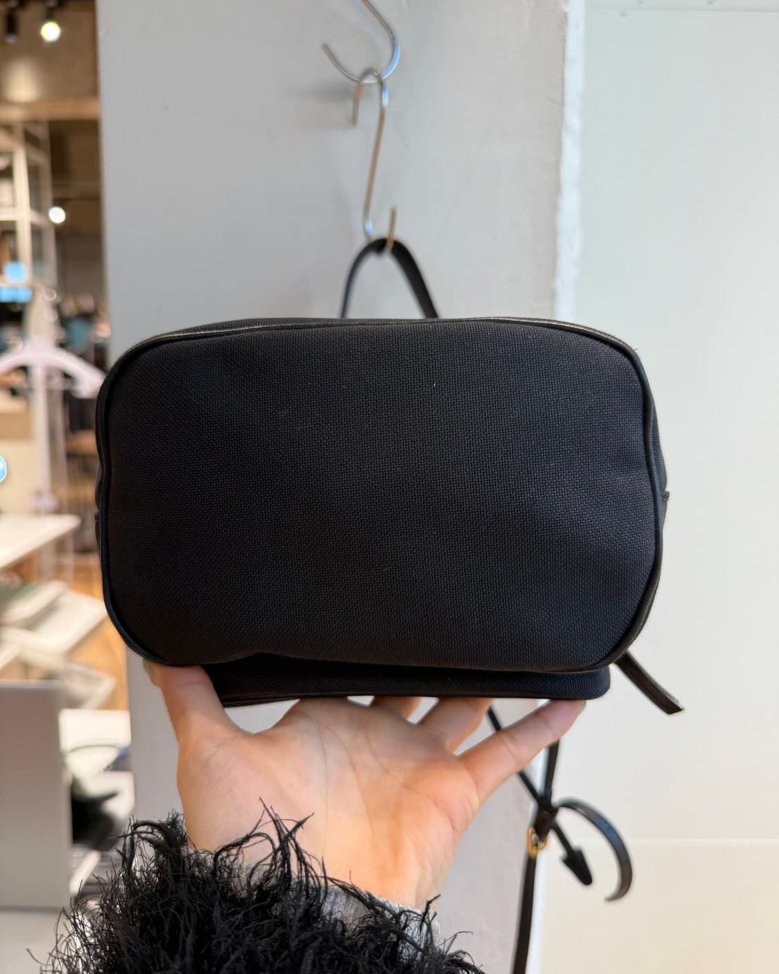 프라다 블랙 듀엣 리나일론 버킷백  상품이미지7