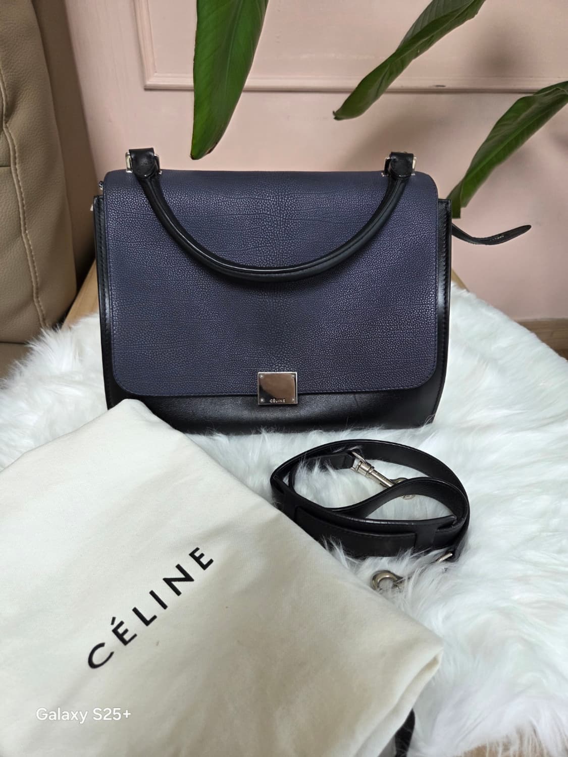 셀린느 트라페즈 가방 네이비 블랙 화이트+ 스트랩 상품이미지1
