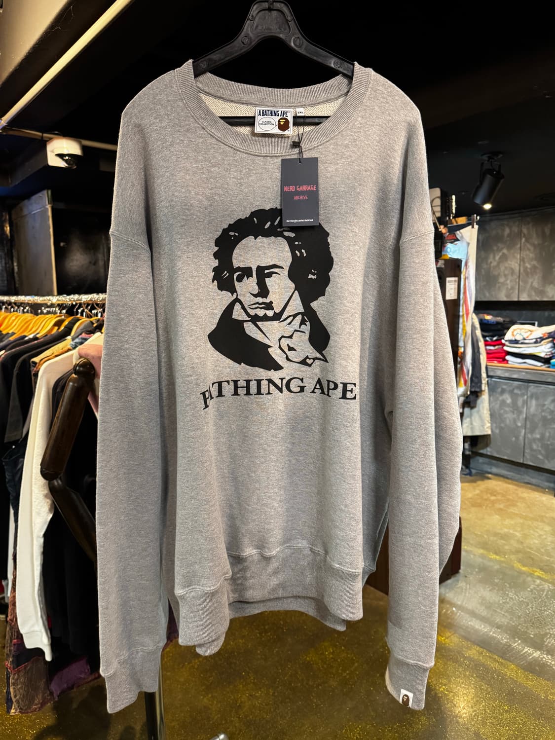 베이프 클래식 컬렉션 베토벤 스웻셔츠 상품이미지2