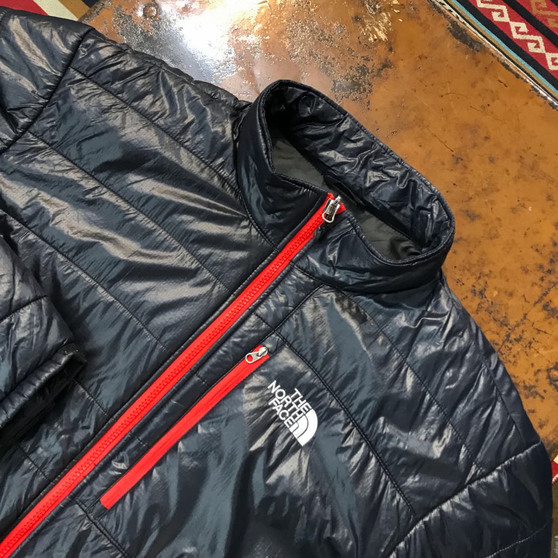 노스페이스 유광 블랙 경량 패딩 자켓 점퍼 남성 102 여성 프리사이즈 상품이미지4