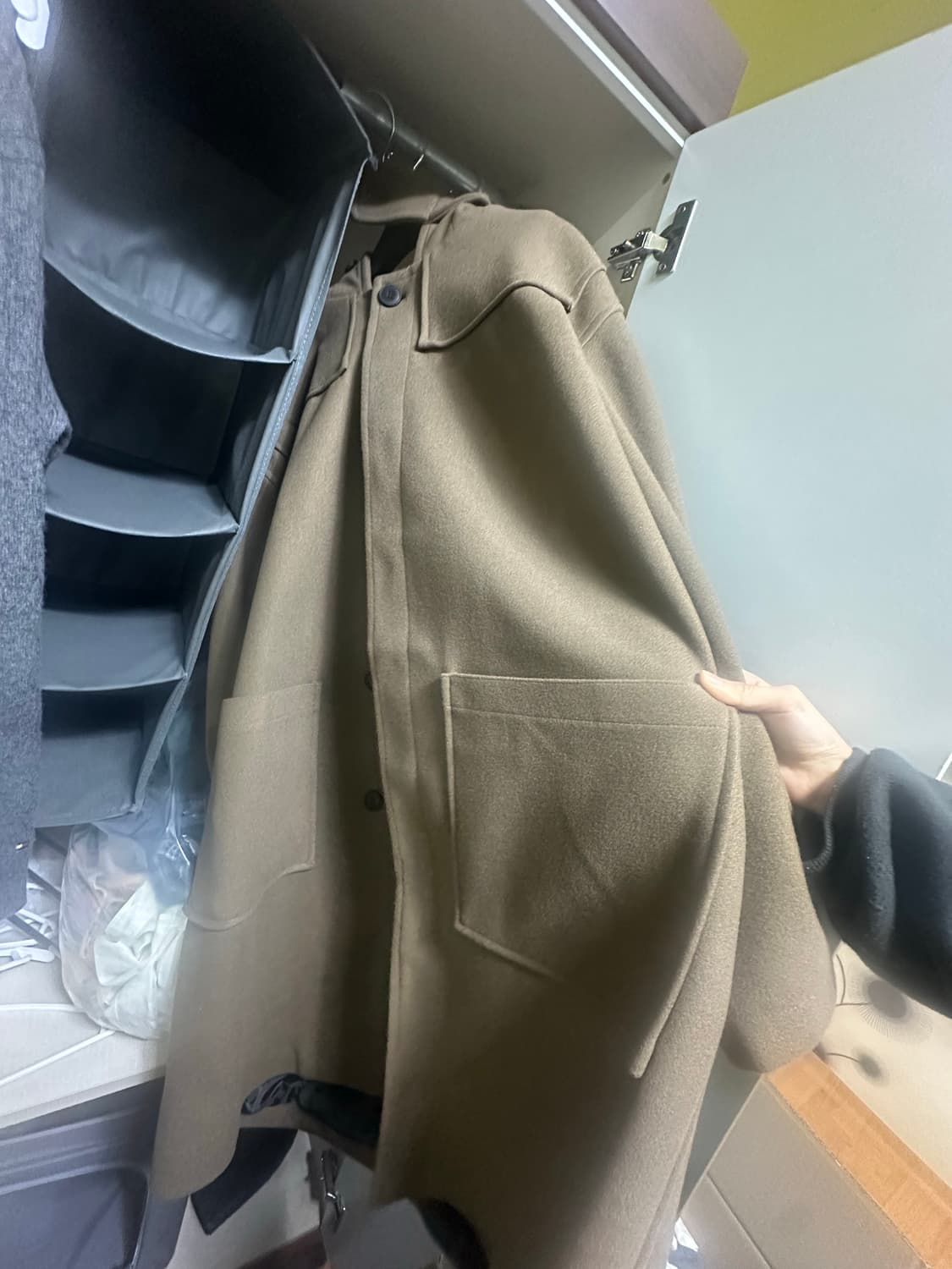 새상품)에프터먼데이 울 오버 후드 코트(모카색) 상품이미지4