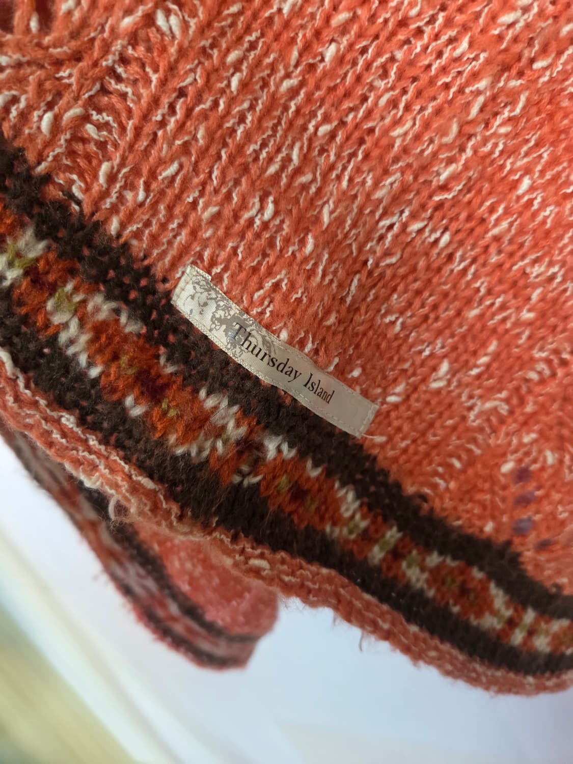 써스데이 아일랜드  니트 상품이미지3