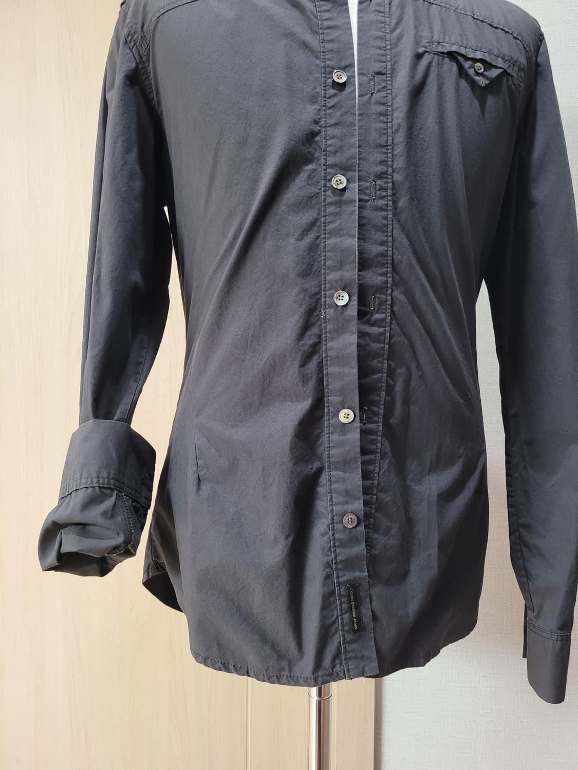 코데즈컴바인 남자 견장셔츠 100 다크그레이 상품이미지3