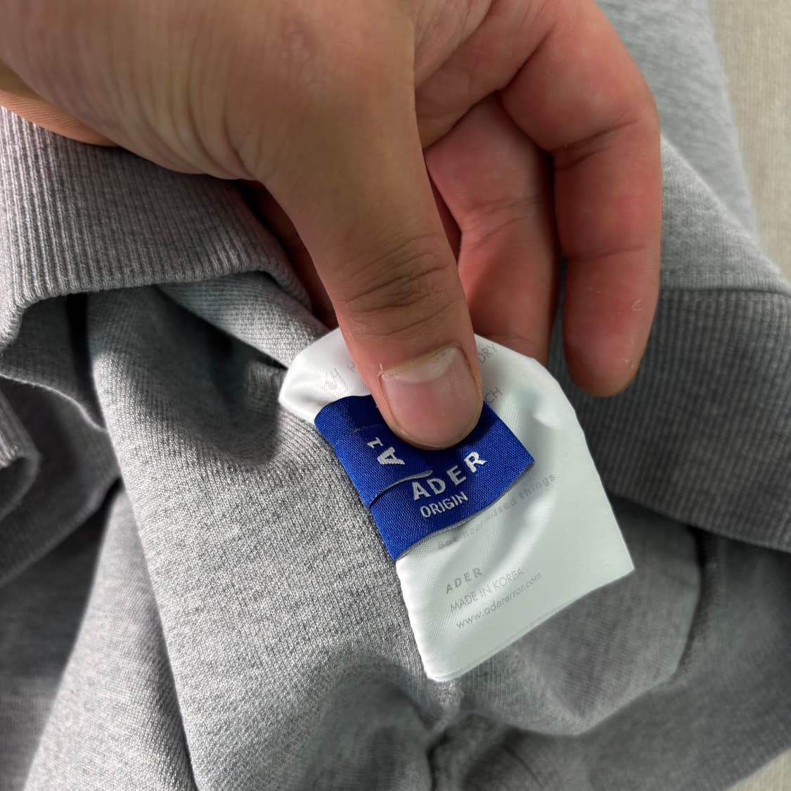 100 아더에러 오리진 박스 그레이 맨투맨 상품이미지4