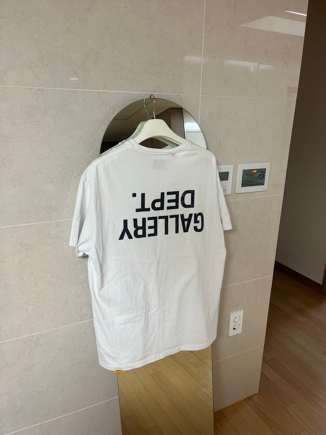 갤러리디파트먼트 퍽업 반팔 L 상품이미지2