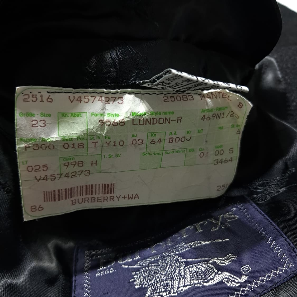 CL286 L 버버리 90s 독일판 울 히든버튼 블랙 코트 상품이미지5