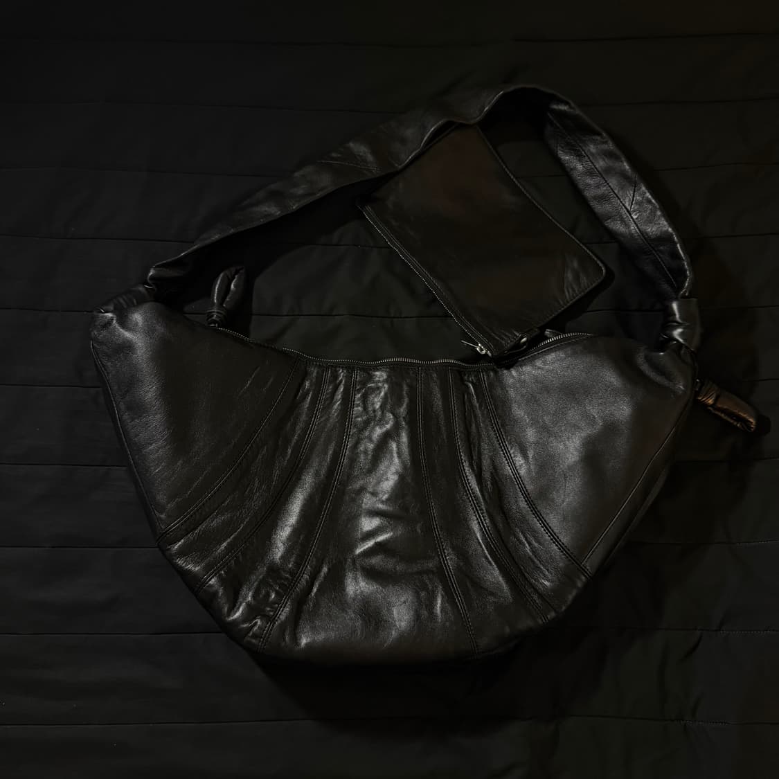 르메르 크루아상백 라지 소프트 나파레더 블랙 상품이미지4