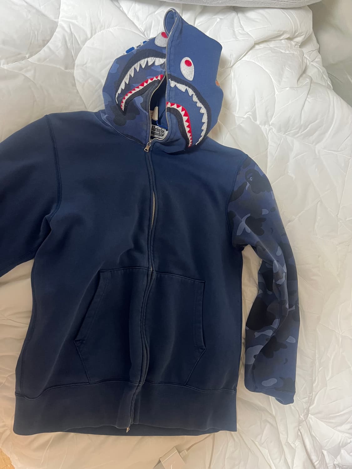 베이프 샤크 반카모 청계 후드집업 상품이미지1