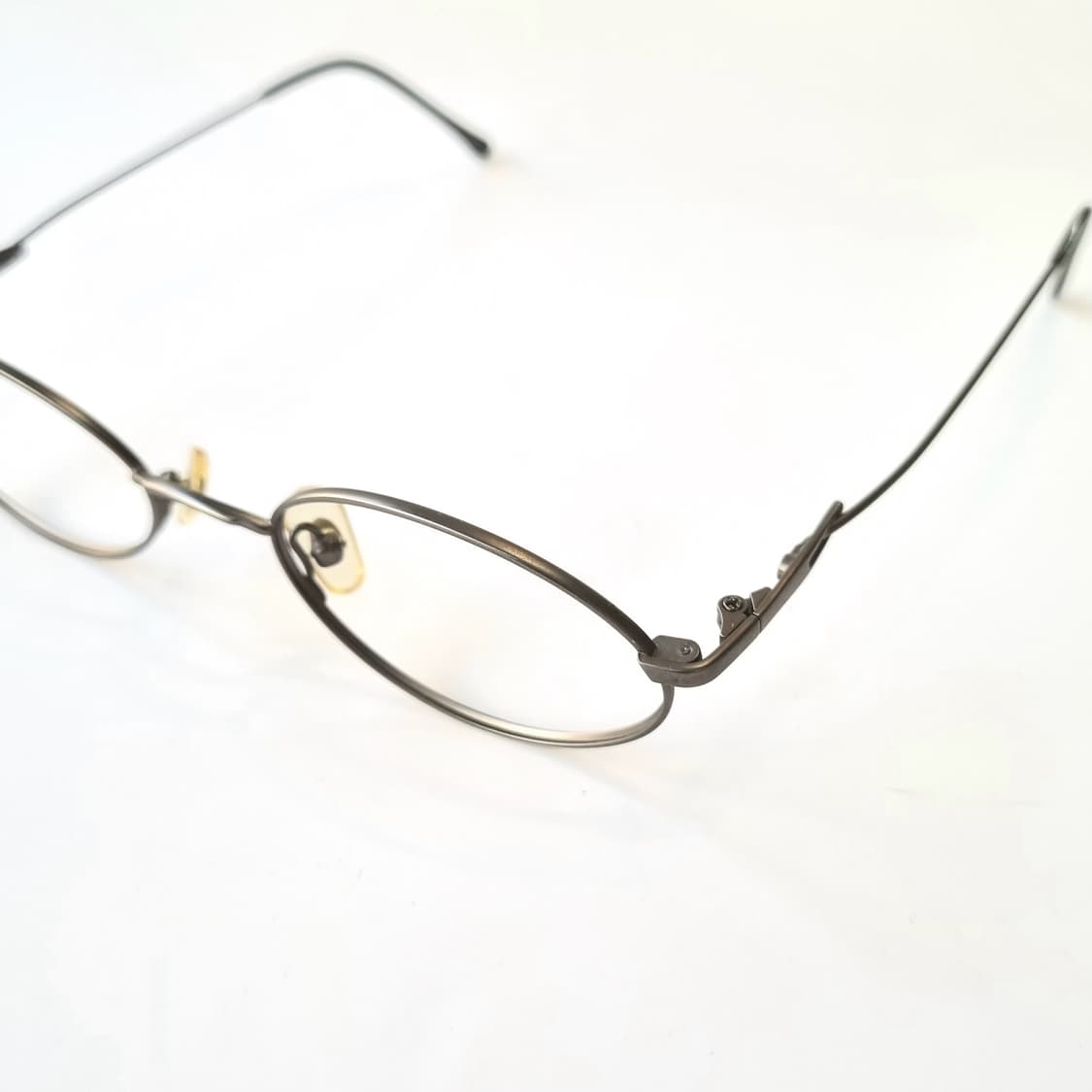데드스탁 건메탈 브론즈 타원형 안경테  381 상품이미지3