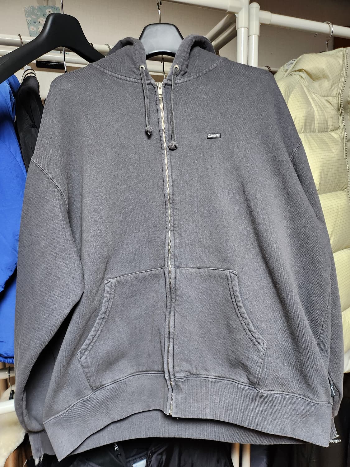 슈프림 오버다이드 후드집업 상품이미지1