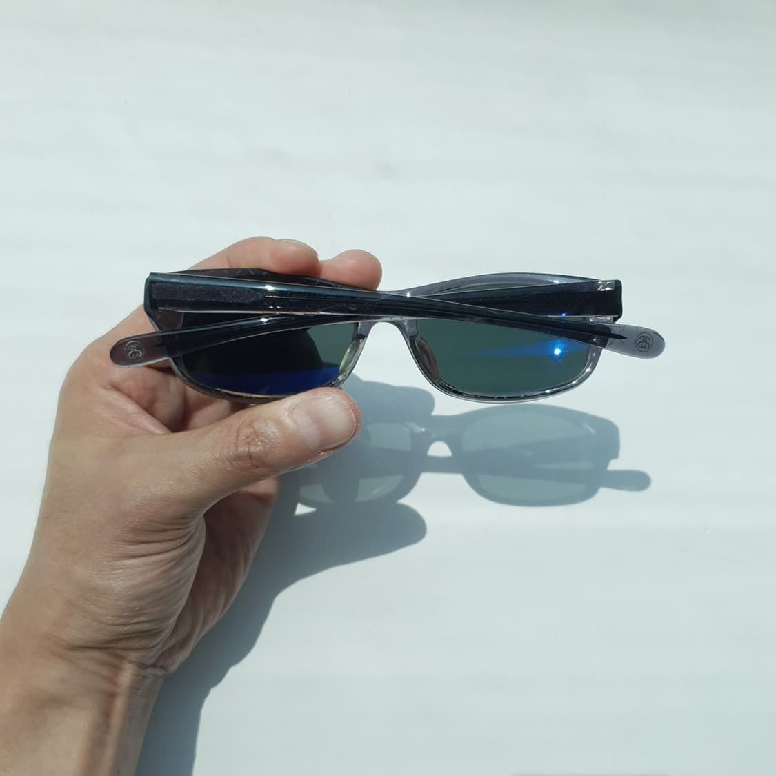 Stussy x Kaws Michael Sunglasses 상품이미지4