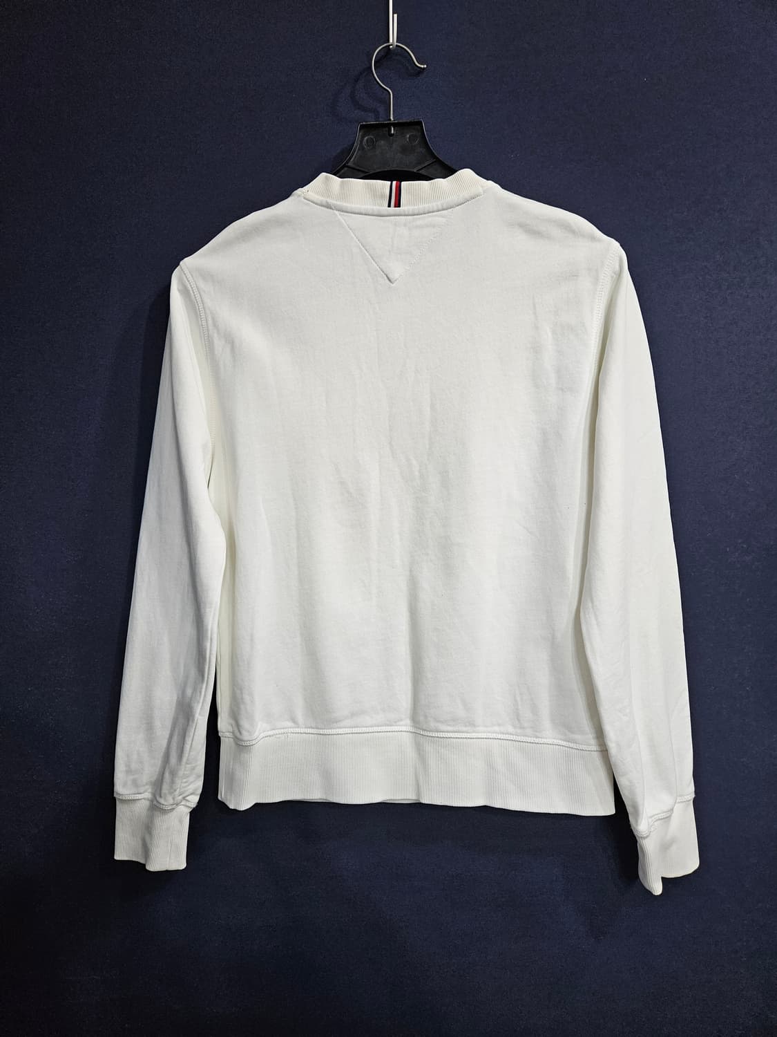 타미힐피커 빅로고 자수 화이트 남성 95 맨투맨  상품이미지2