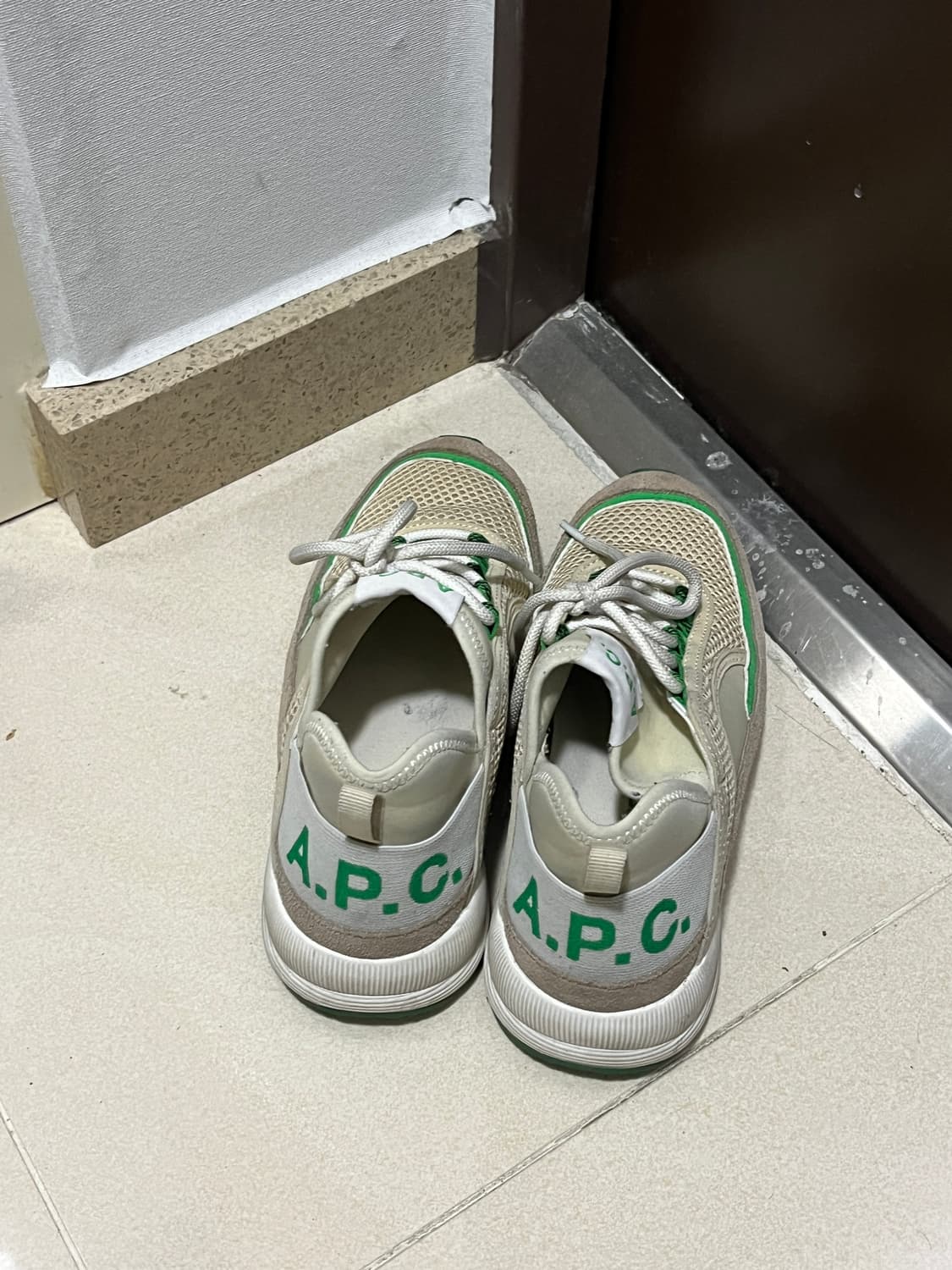 APC 아페쎄 운동화 상품이미지4