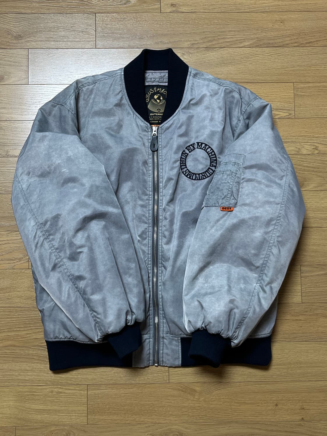 데우스 엑스 마키나 가든 봄버 자켓 [L] 상품이미지1