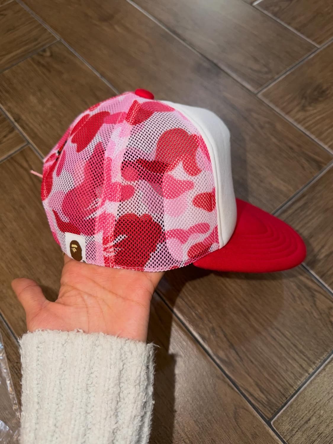 Bape X Sanrio Hello Kitty Cap ( 새상품 )  상품이미지8