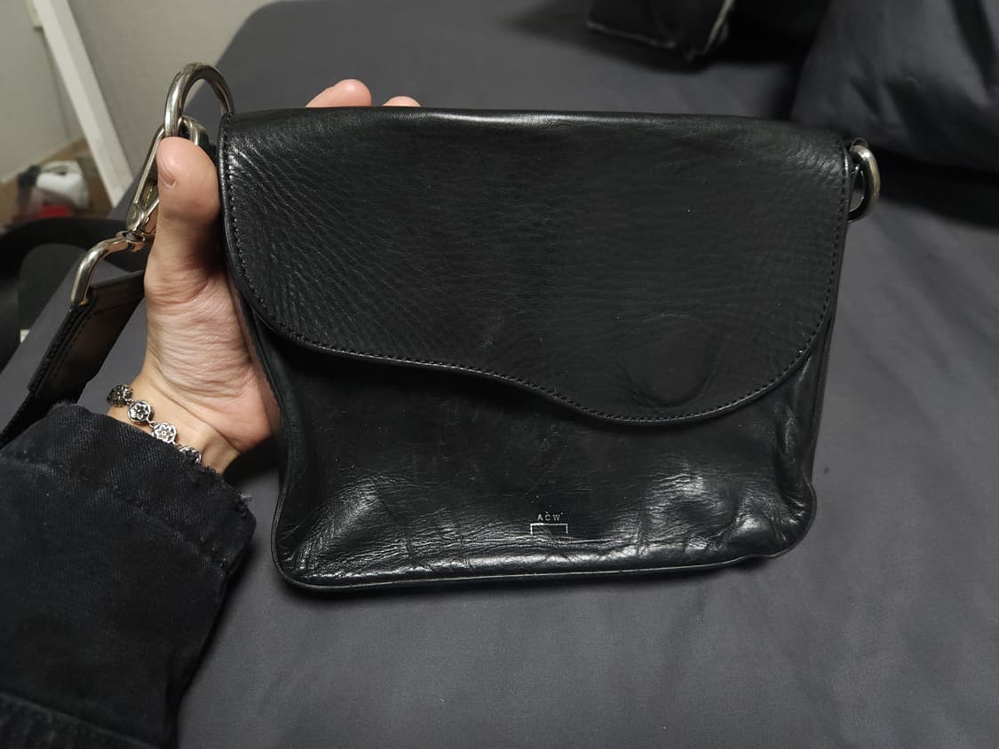 A COLD WALL 레더 크로스백 상품이미지2