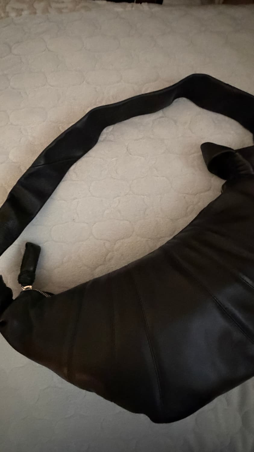 르메르 크로아상백 블랙 나파 M 사이즈 팝니다 상품이미지1