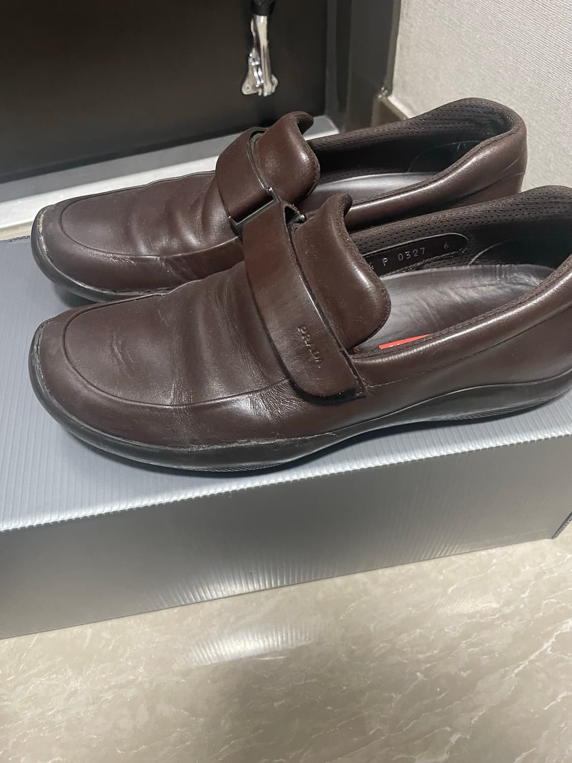 프라다 로퍼 260 상품이미지1