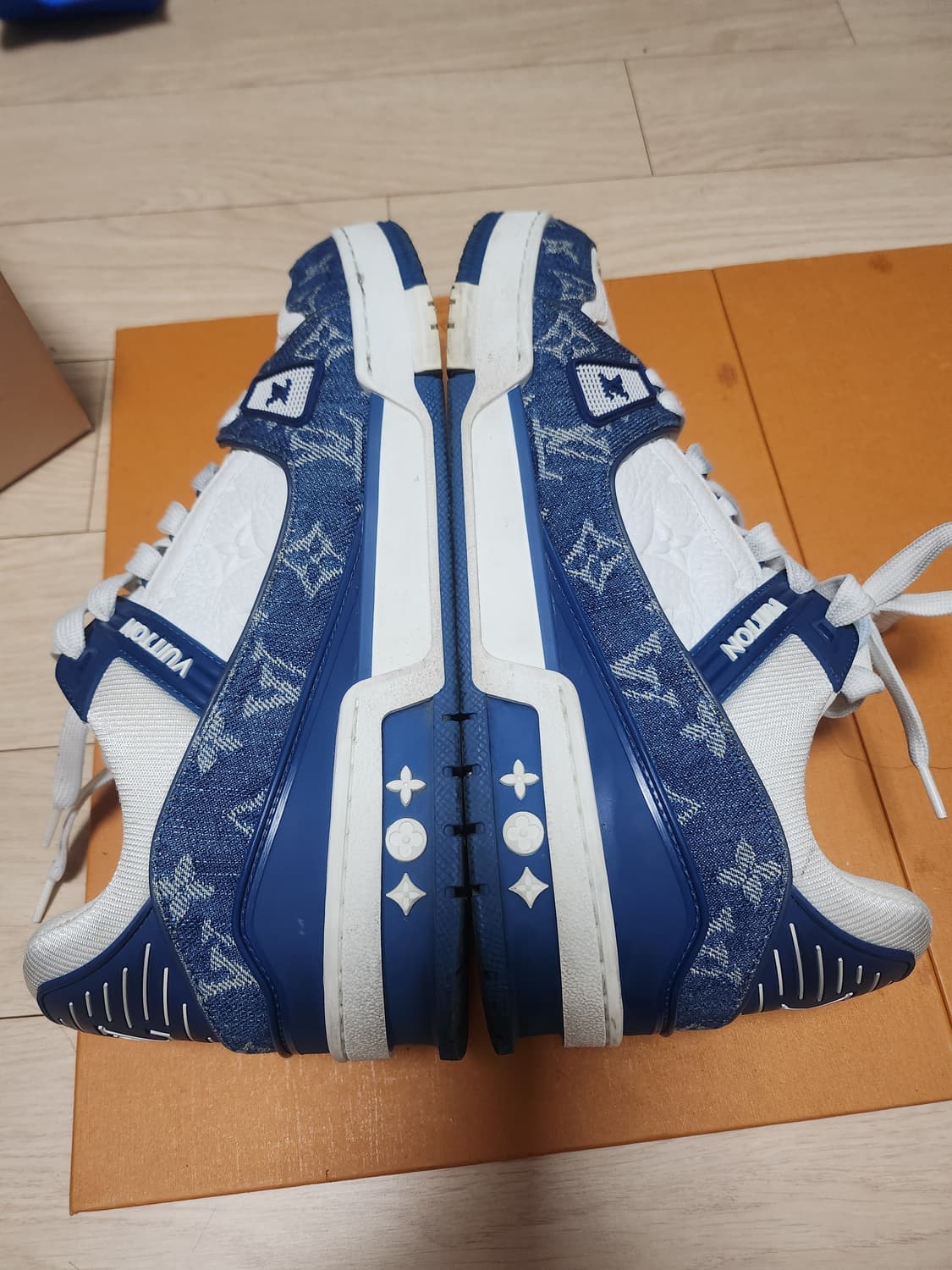 [8] 루이비통 데님 트레이너 스니커즈 블루 상품이미지4