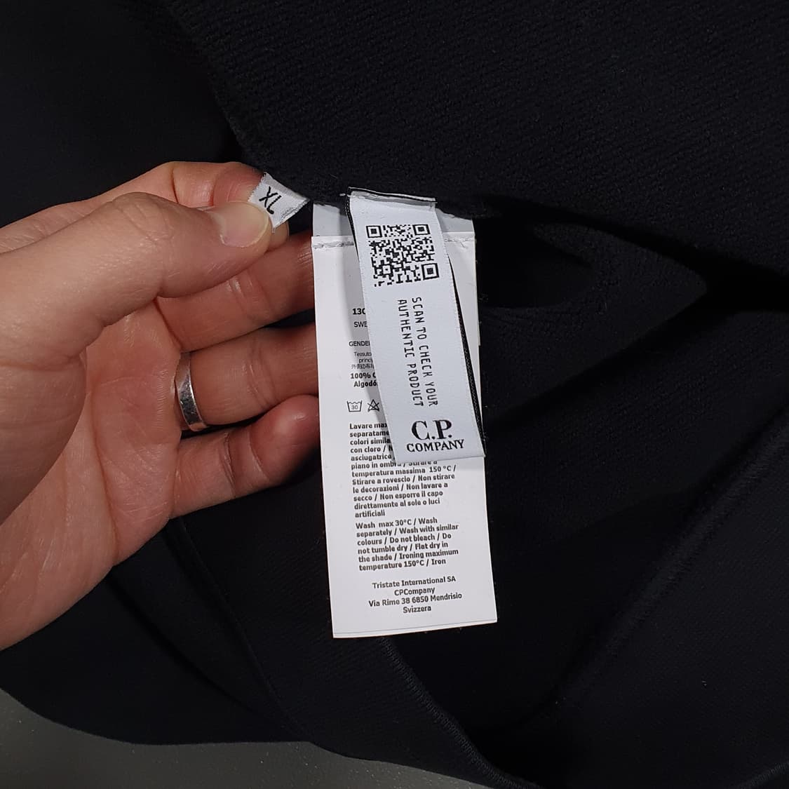 씨피컴퍼니 신형 22FW 디아고날 플리스 로고 맨투맨 스웻셔츠 블랙 XL 상품이미지7