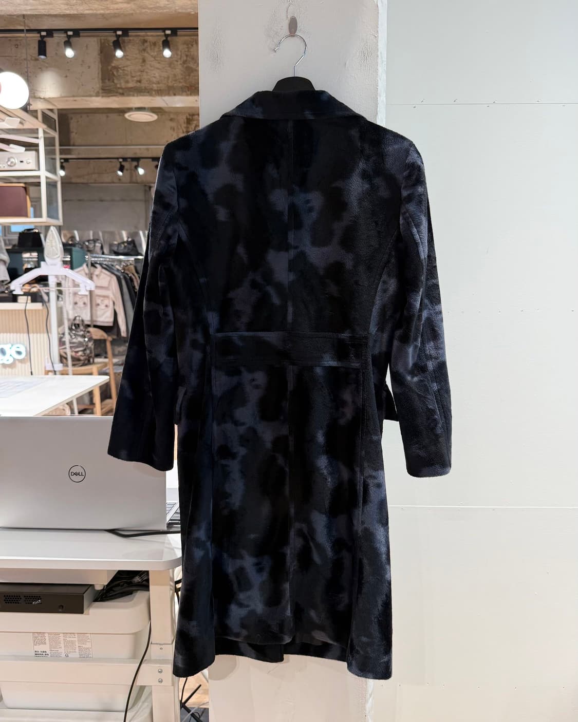 미치코 코시노 블루 블랙 카모플라쥬 코트  상품이미지7