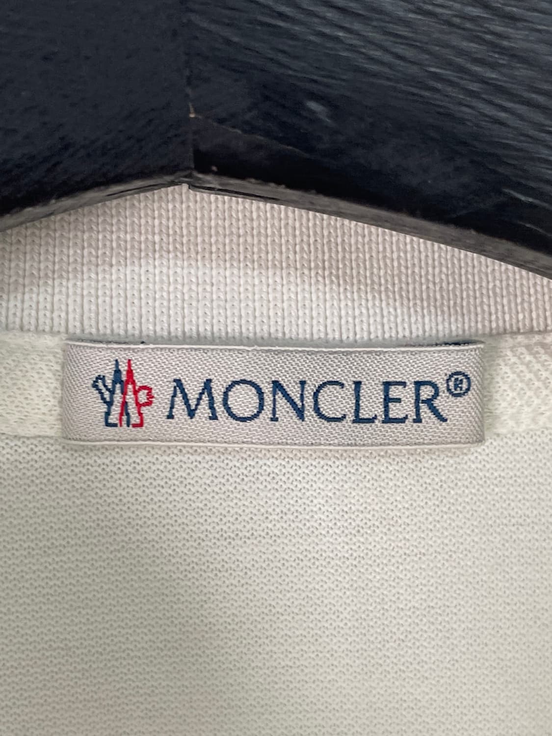 몽클레르 화이트 와펜 반팔카라티 (on.912) 상품이미지5