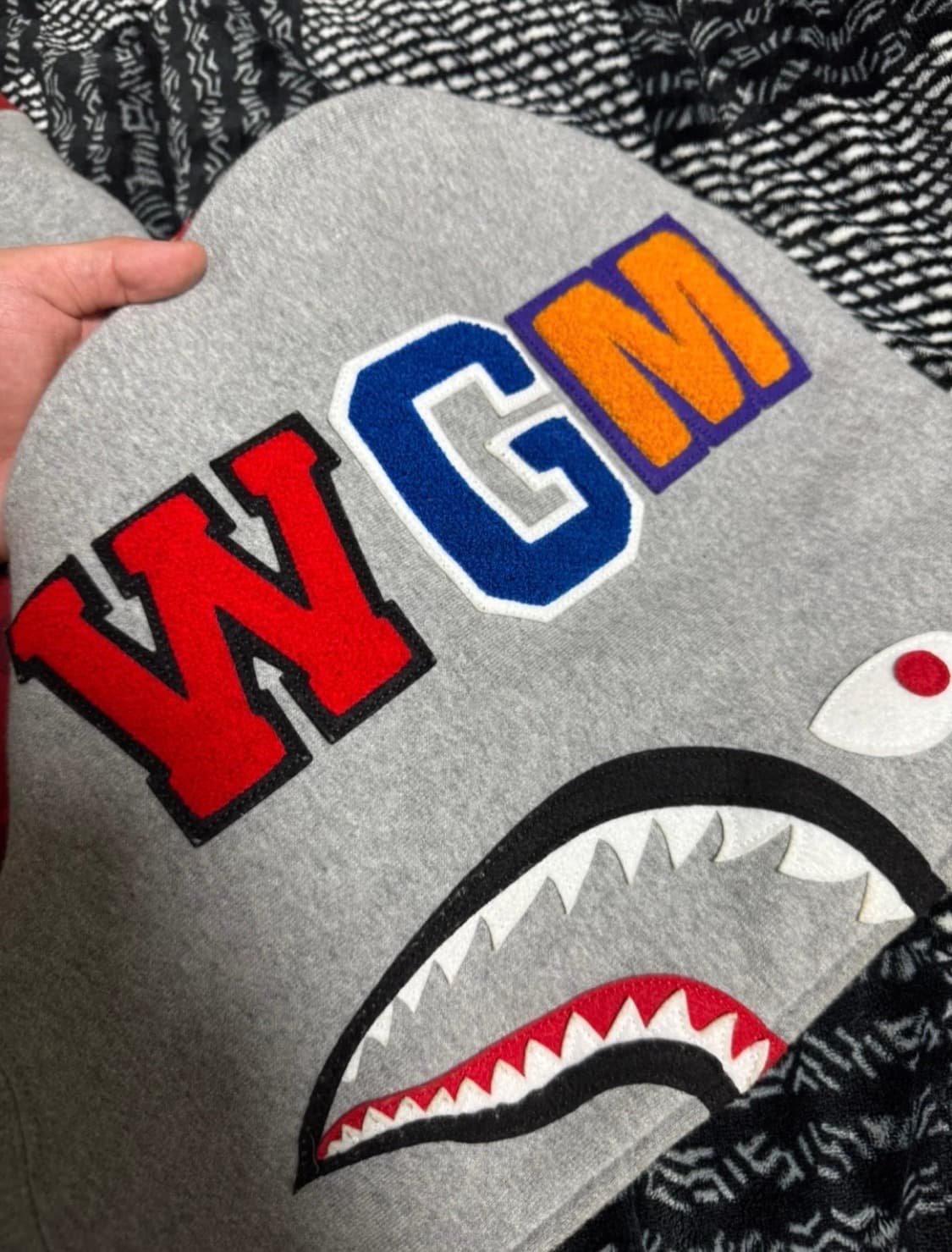 100%정품 베이프 반반 샤크 후드집업 적계 L 상품이미지2