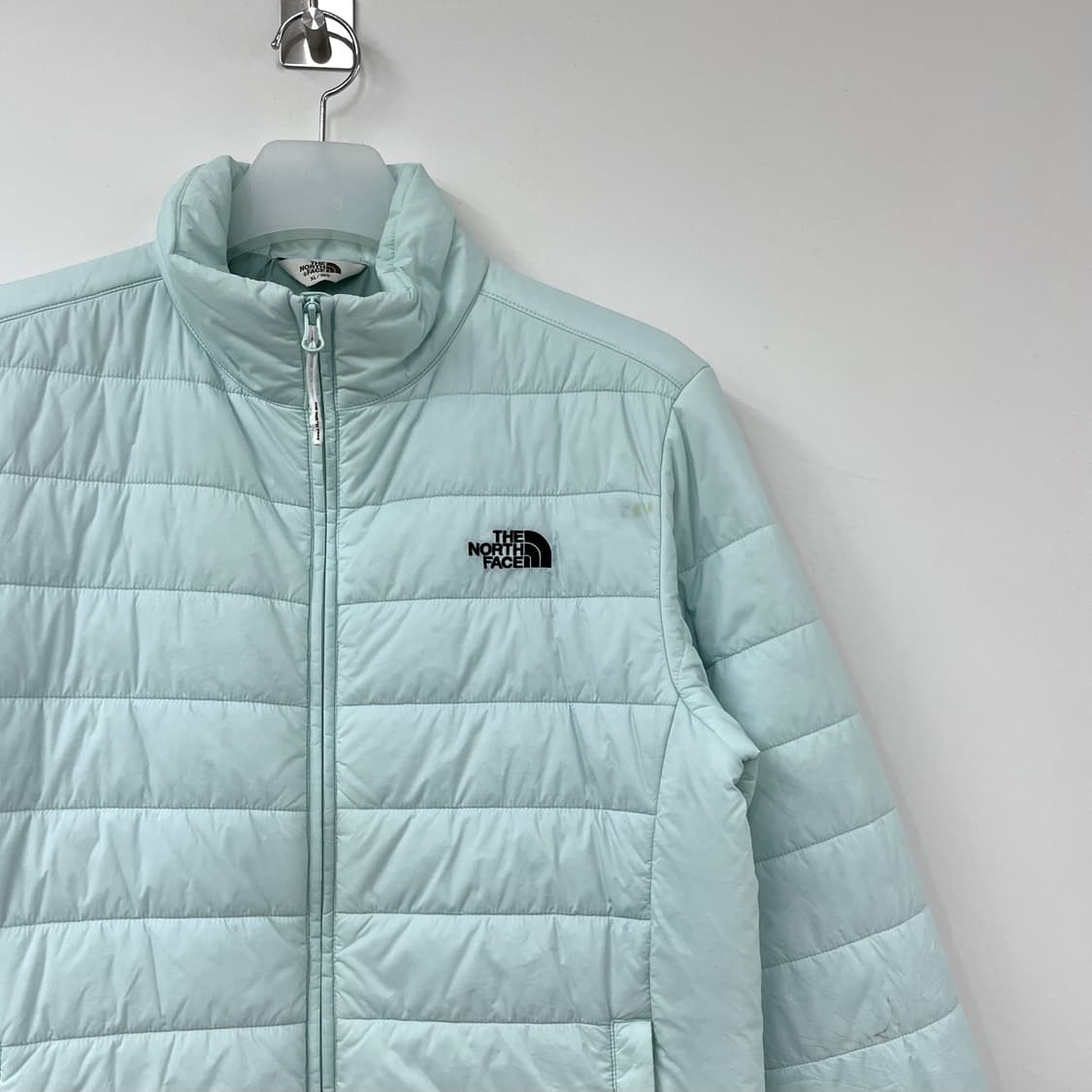 노스페이스 브이모션 하늘색 경량패딩 상품이미지4