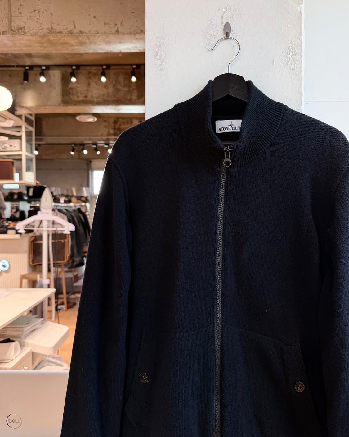 스톤아일랜드 블랙 와펜패치 집업 자켓  상품이미지4