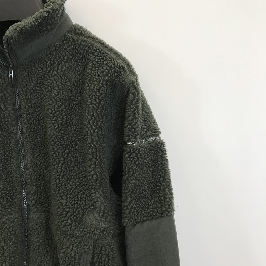 아디다스 보아플리스 집업자켓 카키 [S] 상품이미지2