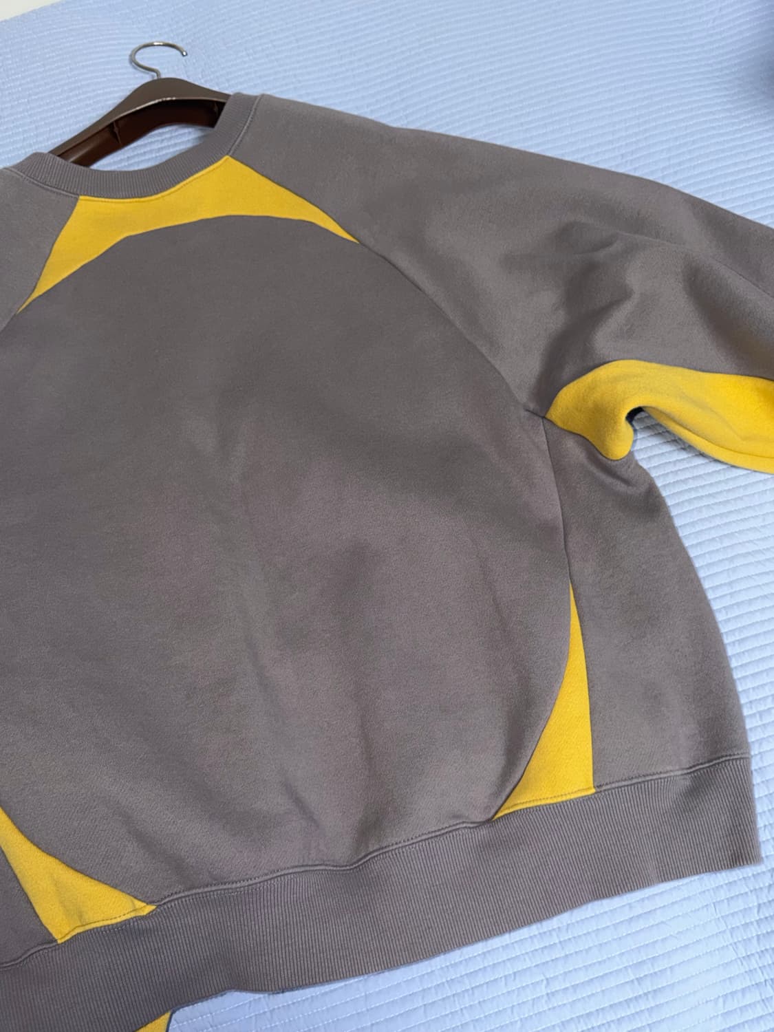 나이스고스트클럽 맨투맨 상품이미지2