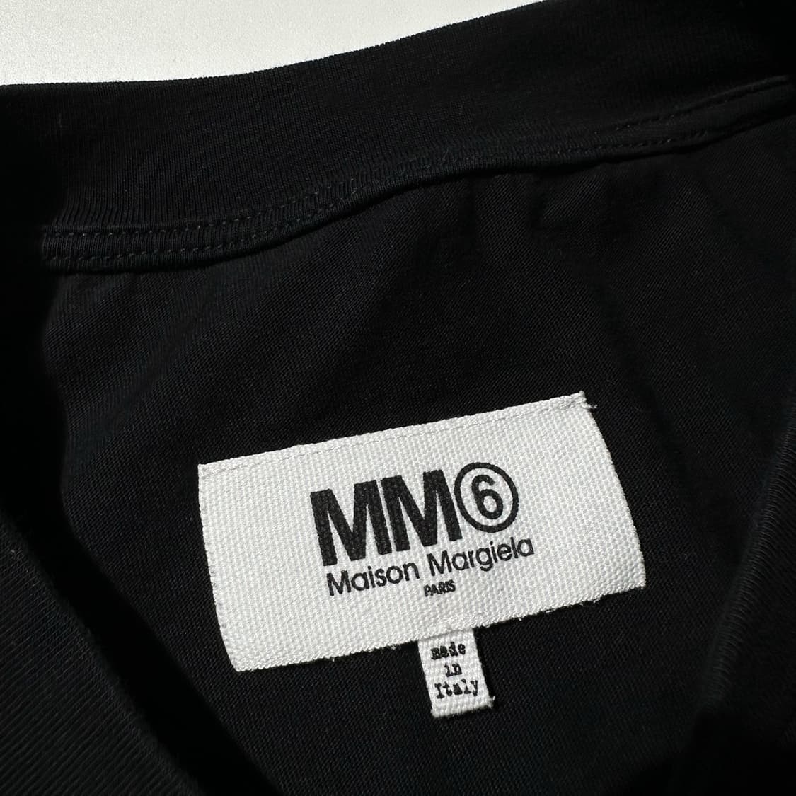 메종 마르지엘라 MM6 로고 프린트 롱슬리브 티셔츠 상품이미지5