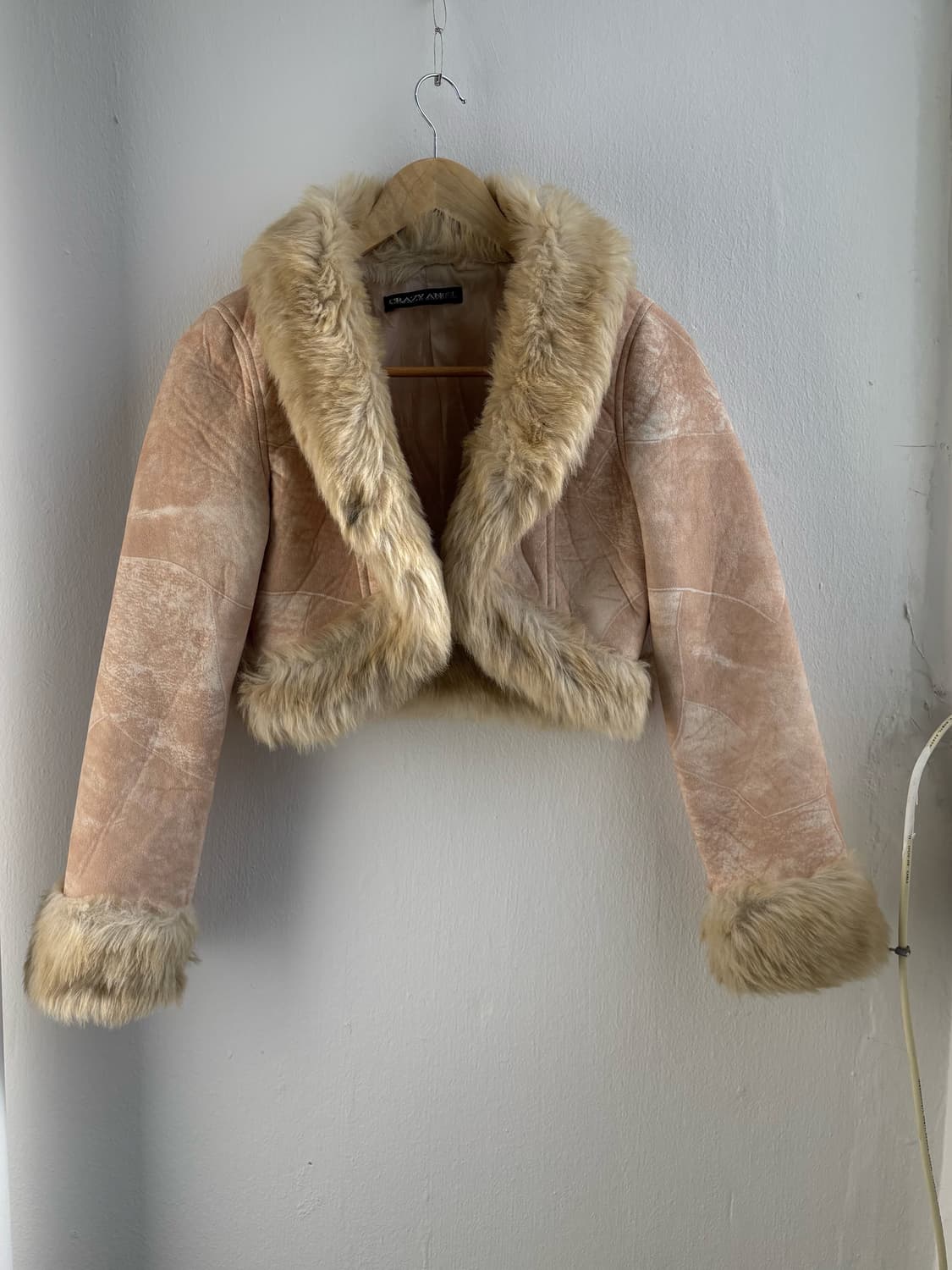 Crazy Angel Suede Fur Crop Jacket 상품이미지1