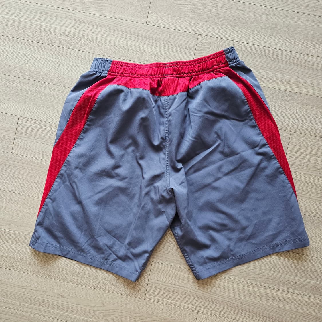 30 31 32 ) 나이키 그레이 런닝 러닝 트레이닝 반바지 그레이 레드 상품이미지2