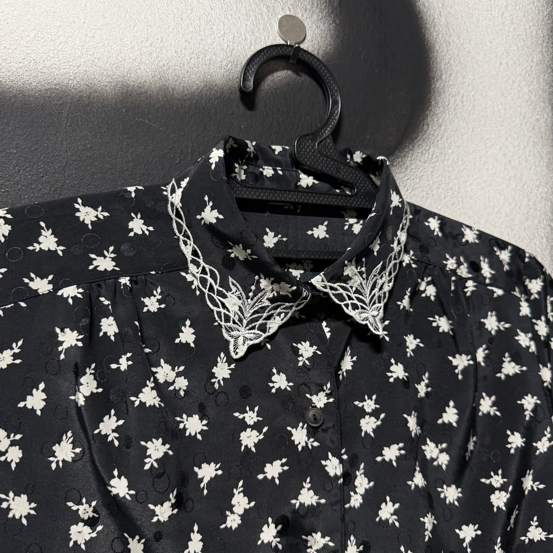 VTG 빈티지 도트 플로럴 패턴 자수 카라 긴팔 셔츠 상품이미지3