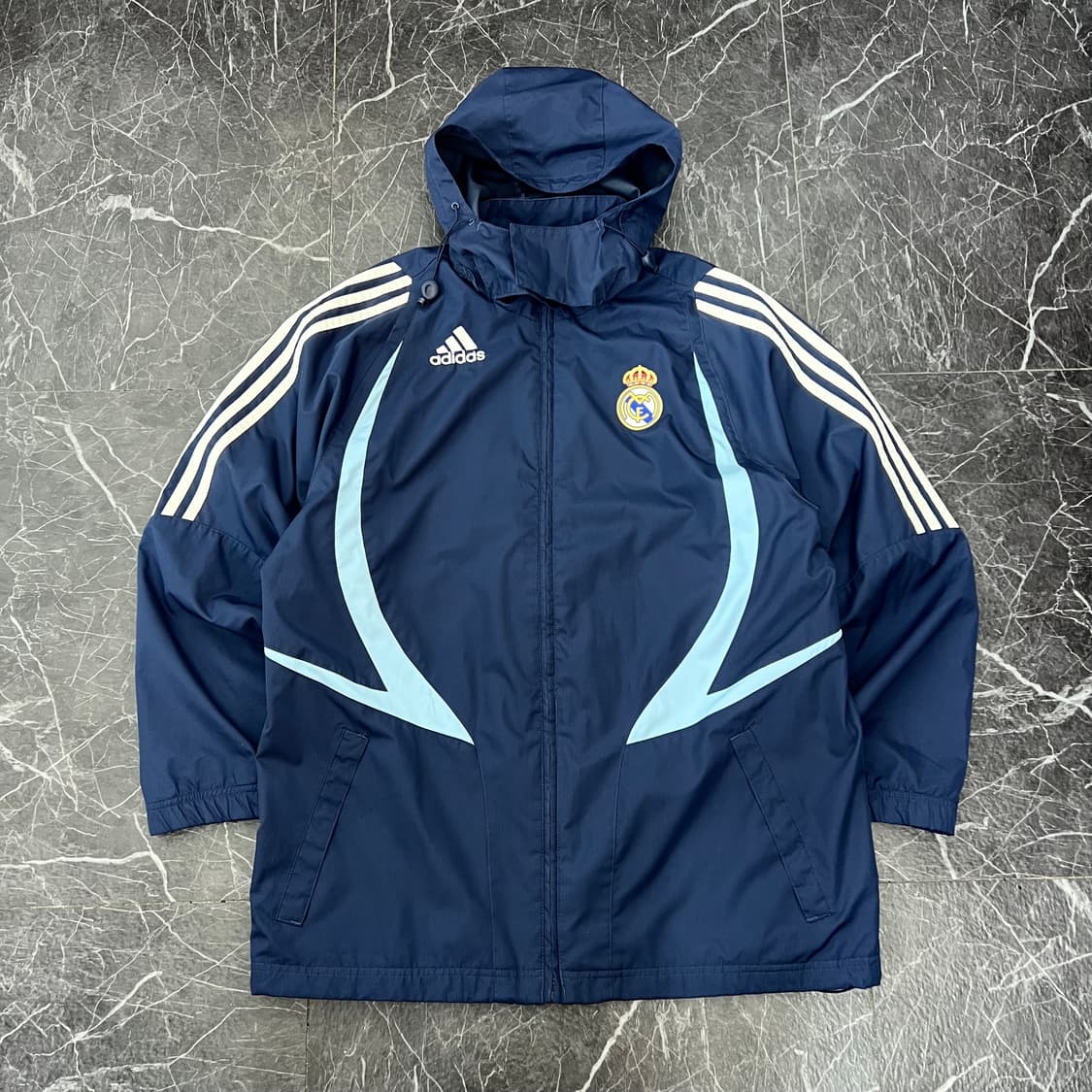 아디다스 레알마드리드 엠블럼 후드 바람막이 자켓 상품이미지1