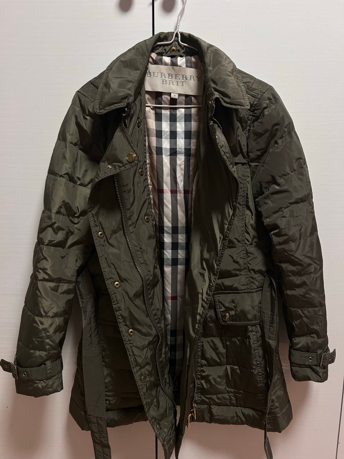 (정품) 버버리 브릿 카키 여성 패딩 코트 M 상품이미지3