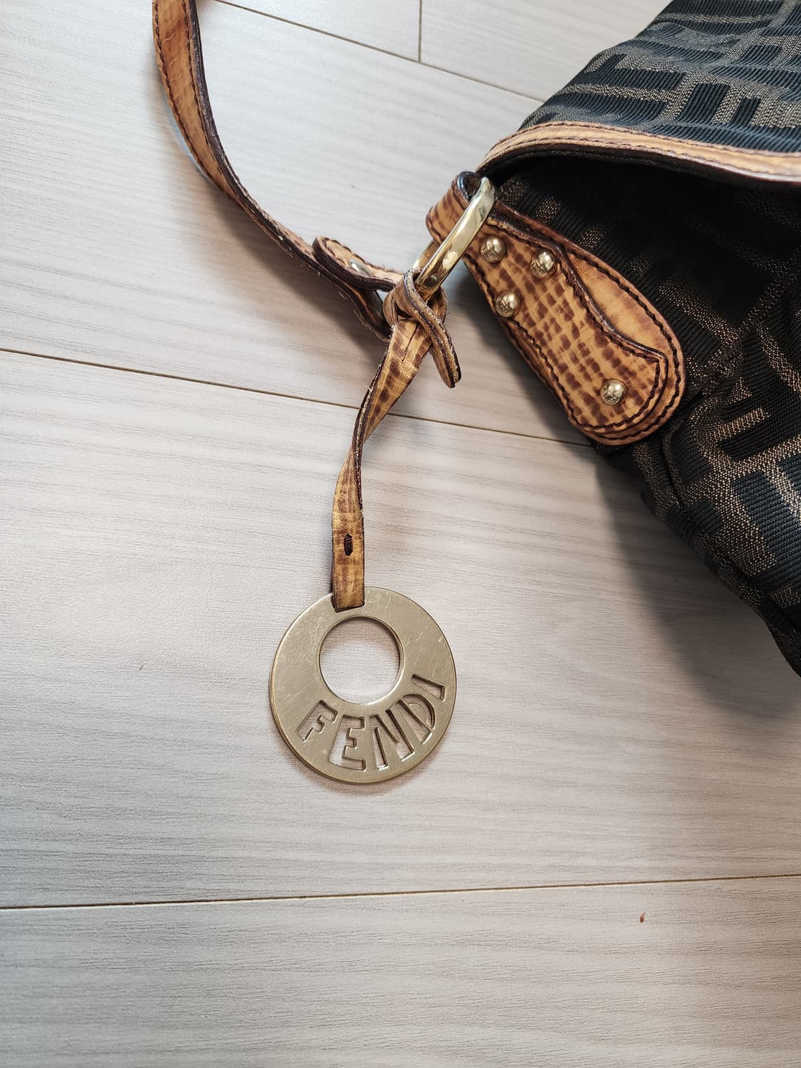 정품 펜디 FF 로고 쉐프 미니 숄더백  상품이미지7