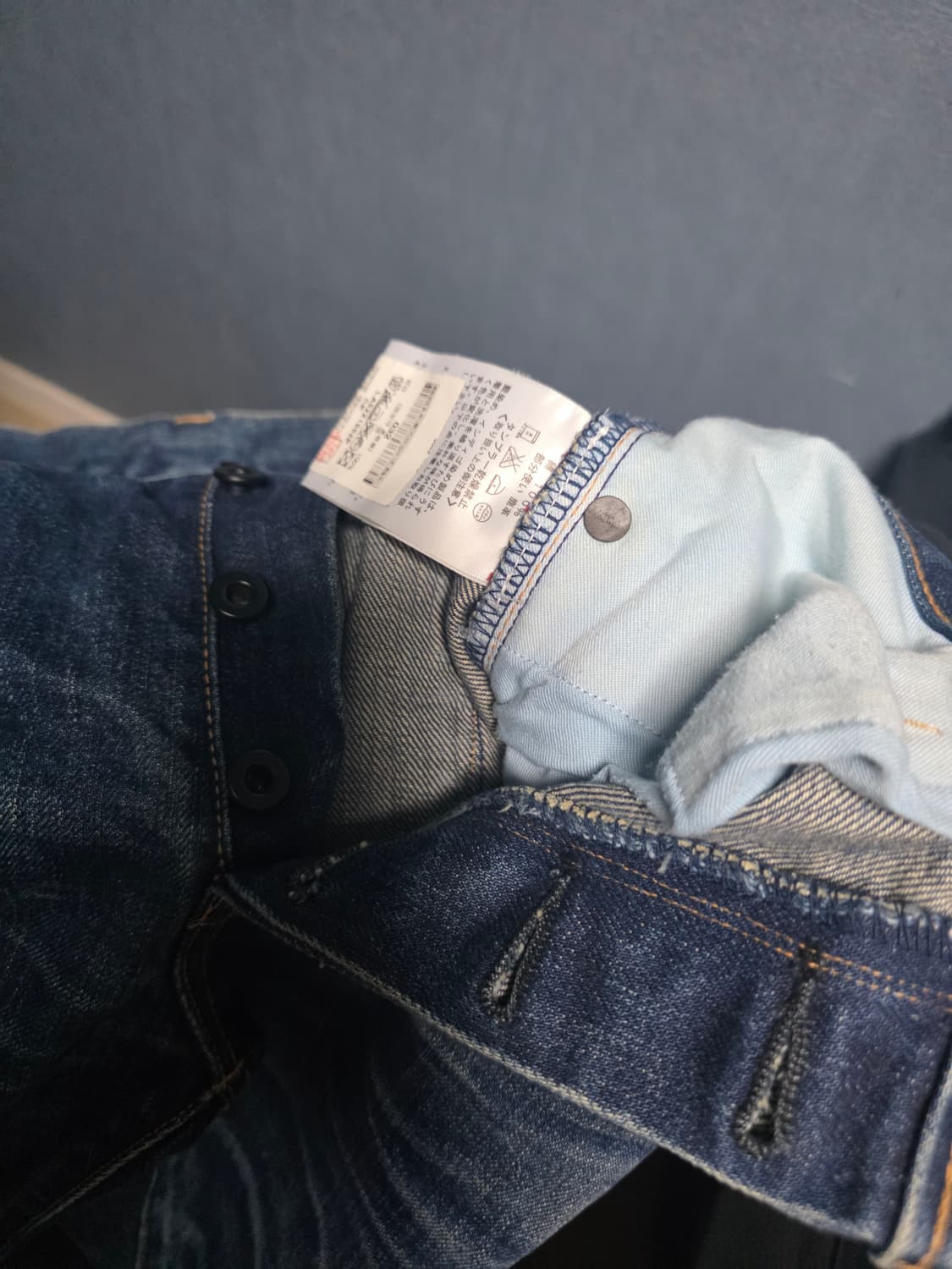 쿠로 데님 32사이즈 판매합니다 상품이미지1