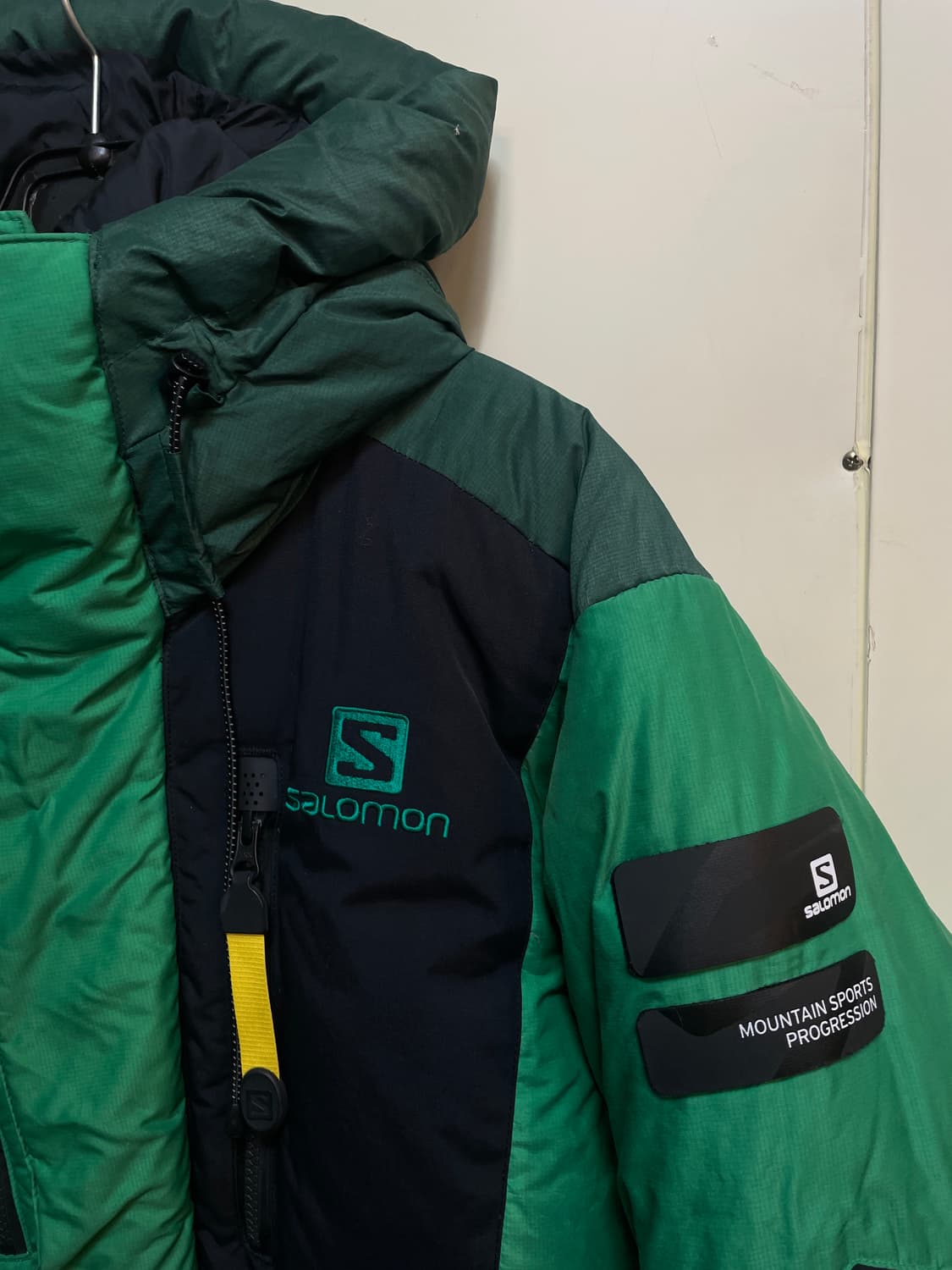 살로몬 구스 헤비 패딩 상품이미지2