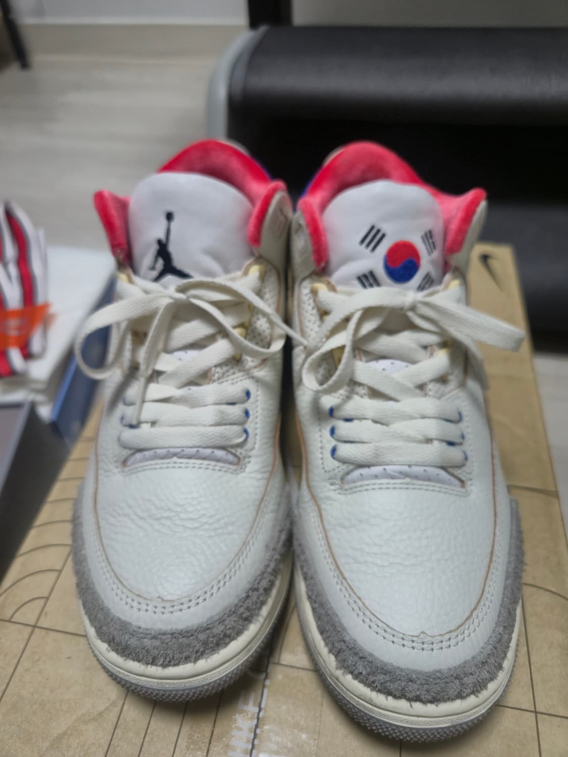 조던 3 서울 2.0 레트로 245mm 상품이미지1