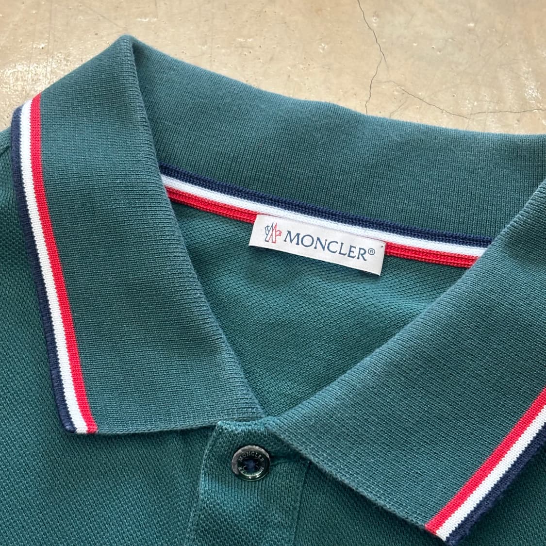 🫶🏻몽클레어 그린 카라 short T-shirt🫶🏻 상품이미지4